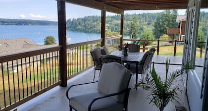 Island House @ Honeymoon Bay - Lower Level