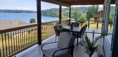 Island House @ Honeymoon Bay - Lower Level