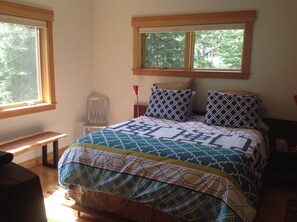 3 soverom, strykejern/-brett, wi-fi og sengetøy