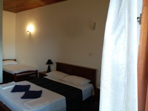 4 chambres, chambres insonorisées, draps fournis