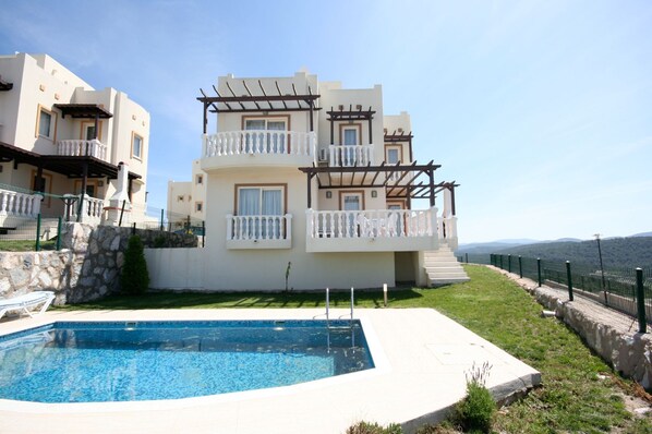 Vila, 3 kamar tidur, pemandangan kolam renang | Kolam renang pribadi