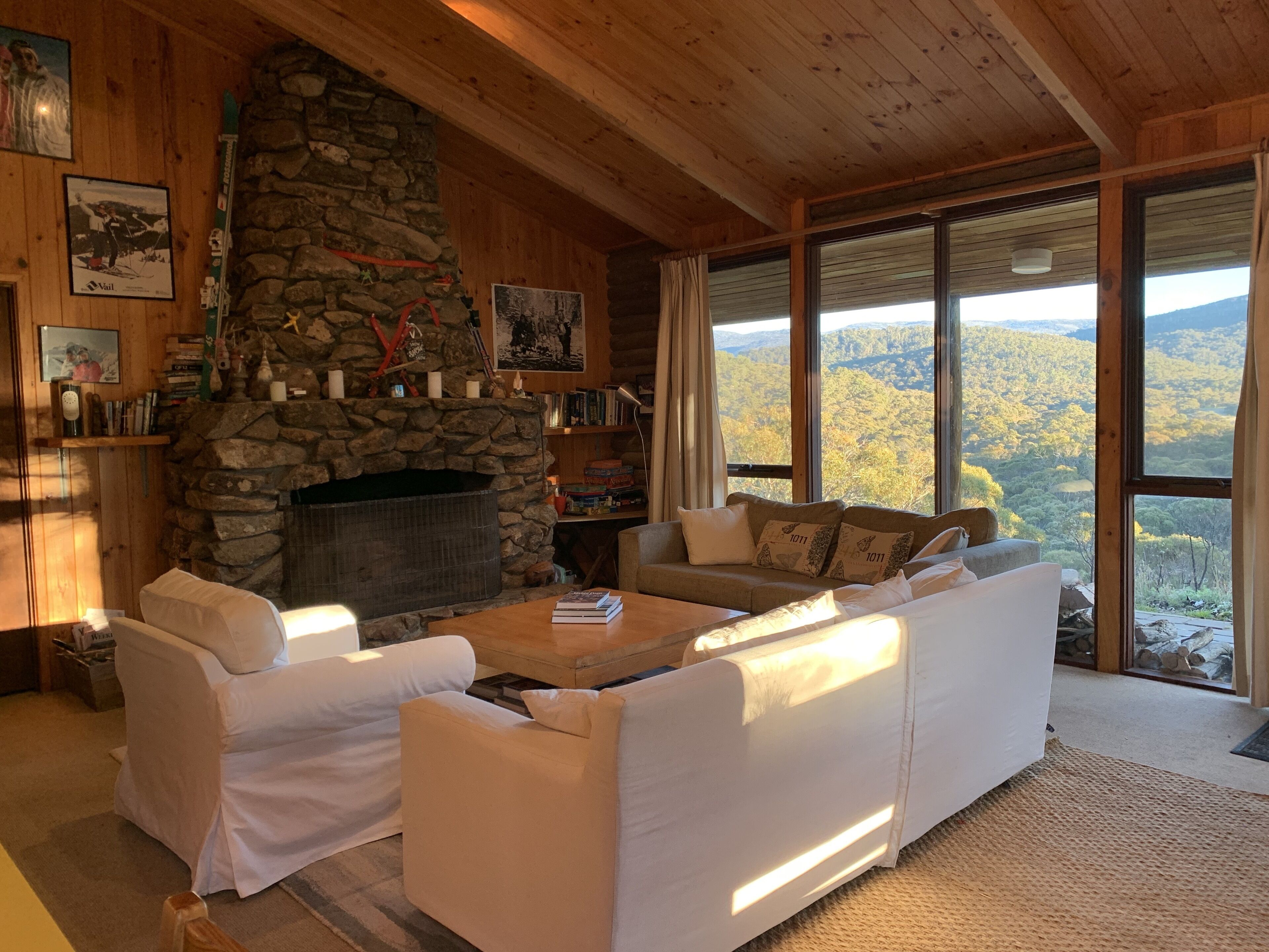 Rustic Log Cabin on 100 acres in the heart of the Snowy Mountains — image 7