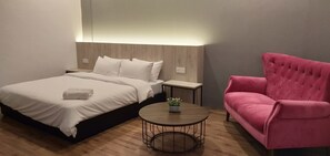 Deluxe-dobbeltværelse - 1 kingsize-seng - ikke-ryger | Opholdsområde