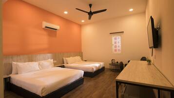 Deluxe Room, 2 Queen Beds, Non Smoking