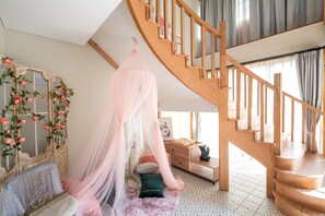 芳扉公馆 | 起居区 | 液晶电视