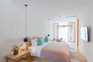 芳扉湖景套房 | 遮光窗帘、免费 WiFi、床单