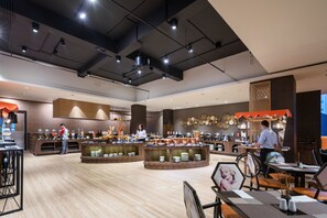 Daily buffet breakfast (IDR 110000 per person)