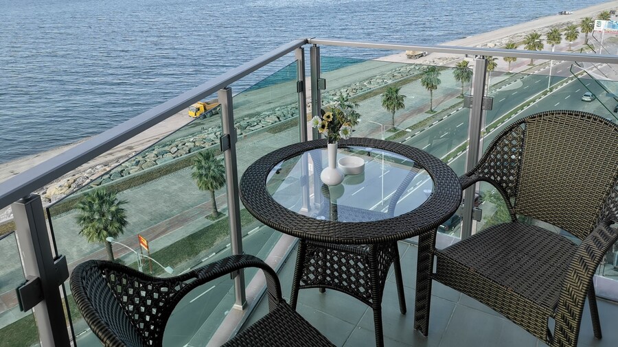 Aqua Batumi Hotel & Apartments