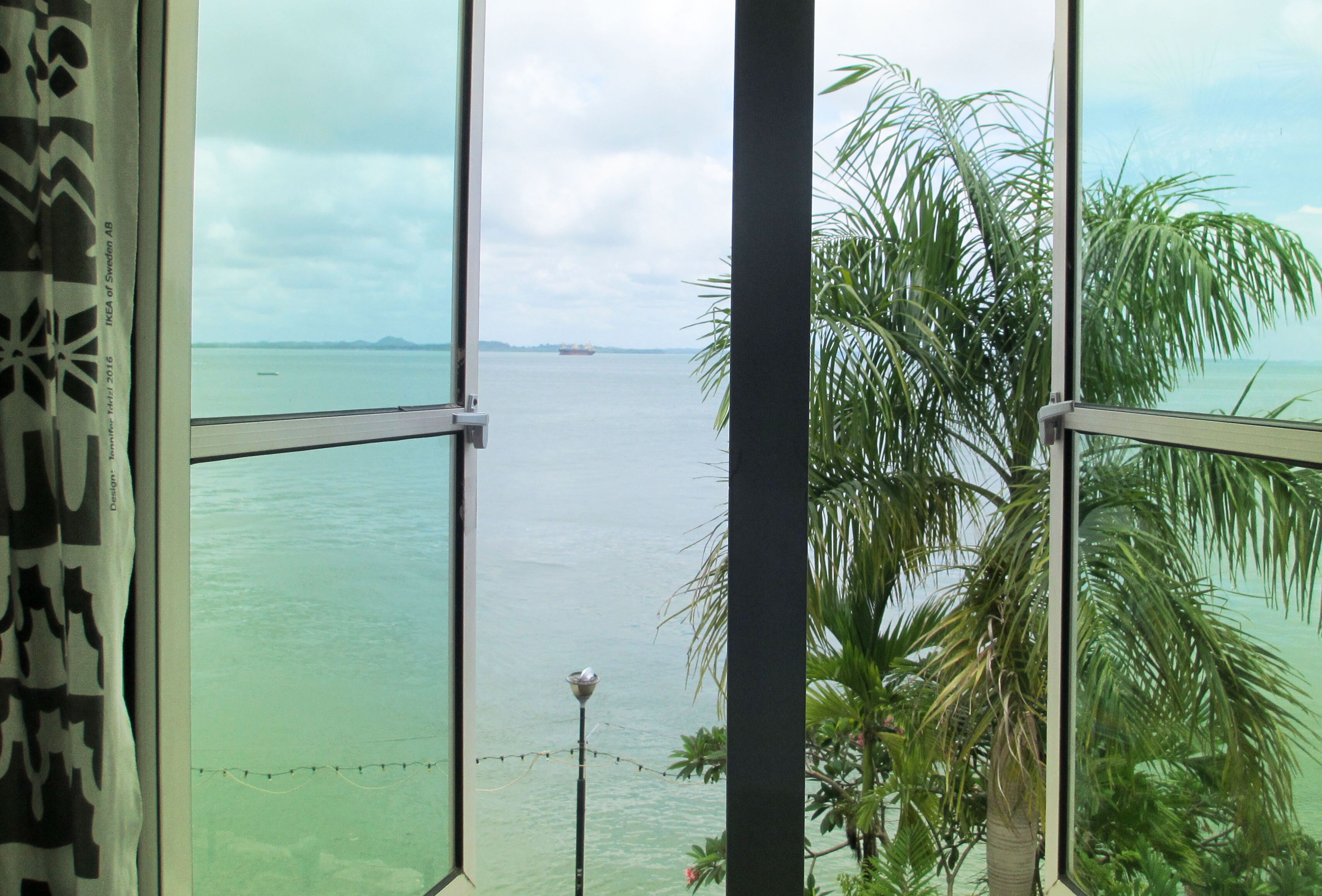 واي فاي مجانًا وملاءات أسرّة