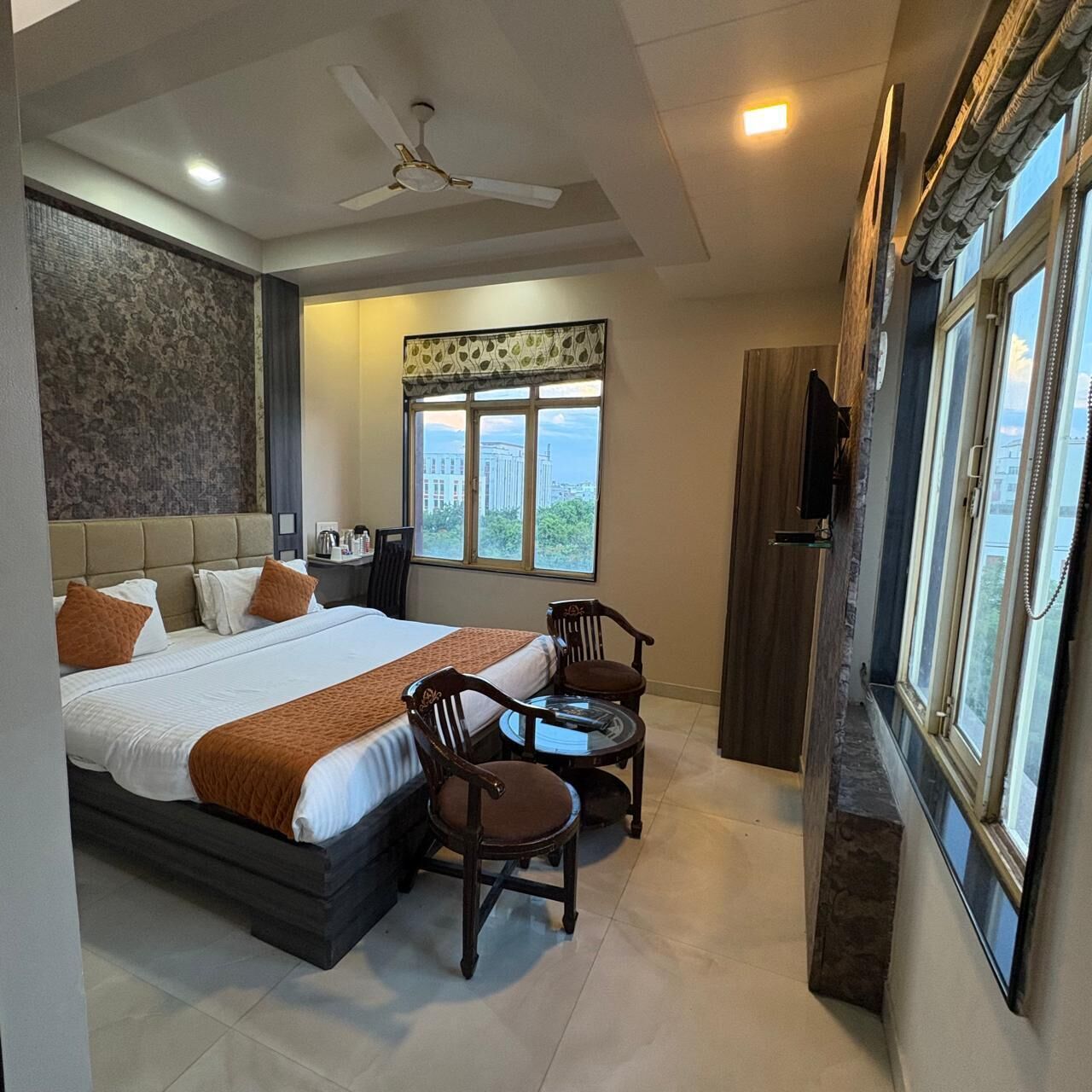 디럭스 더블룸, 퀸사이즈침대 1개, 흡연, 시내 전망 | 객실에서 보이는 전망