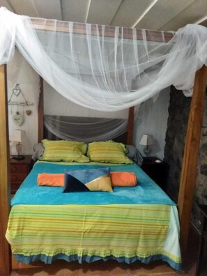 Comfort Chalet, Non Smoking | Blackout curtains, soundproofing, iron/ironing board - Villa Hélèna Chalets (Sainte Marie)