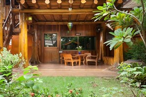 Outdoor dining - Cabin Home w/ Beautiful Garden Old Town (Chiang Mai)