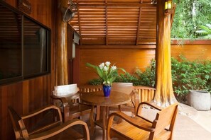 Outdoor dining - Cabin Home w/ Beautiful Garden Old Town (Chiang Mai)