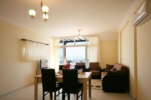 Lägenhet - 2 sovrum | Vardagsrum | Tv