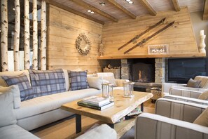 Chalet, Multiple Bedrooms | Living area | TV - Eira Ski Lodge (Naut Aran)