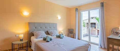 3 slaapkamers, reisbedje, gratis wifi