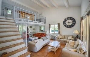 Fireplace, DVD player, ping pong - Stunning home in Callian (Callian)