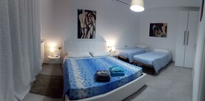 Quadruple Room (Adamo e Eva) | Extra beds - Casa Dell'Artista 2 (Salerno)