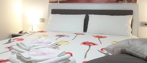 Free WiFi, bed sheets