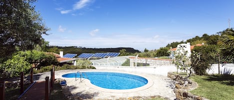 Utomhuspool