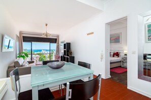 Apartment, 1 Bedroom, Balcony, Partial Sea View | In-room dining - Albufeira Suite & Beach Apartment (Albufeira)