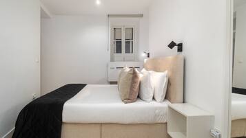 Apartment, 2 Bedrooms, 2 Bathrooms | 2 bedrooms, iron/ironing board, free WiFi, bed sheets