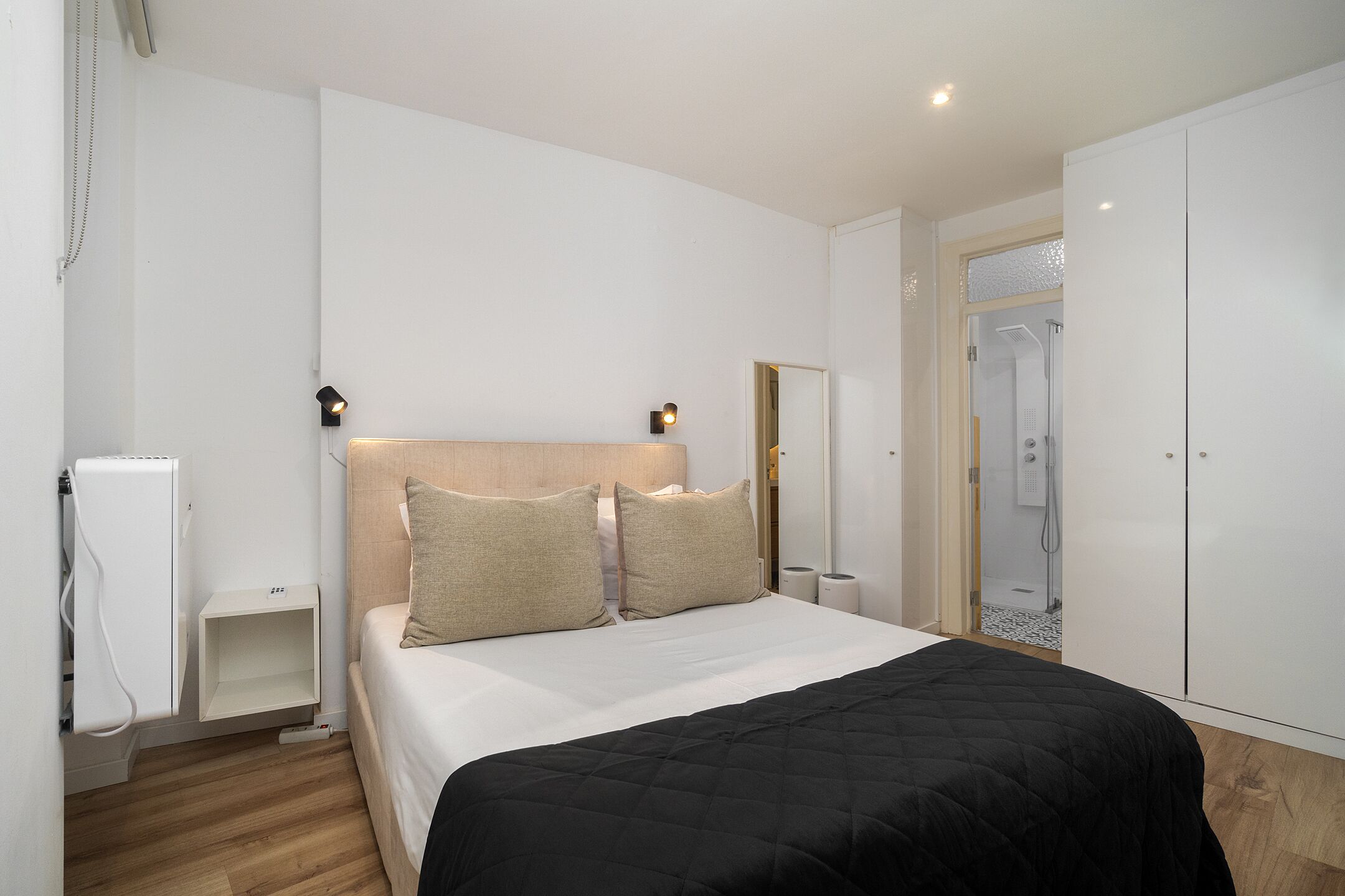 Apartamento, 2 quartos, 2 banheiros | 2 quartos, ferros/tábuas de passar roupa, Wi-Fi de cortesia