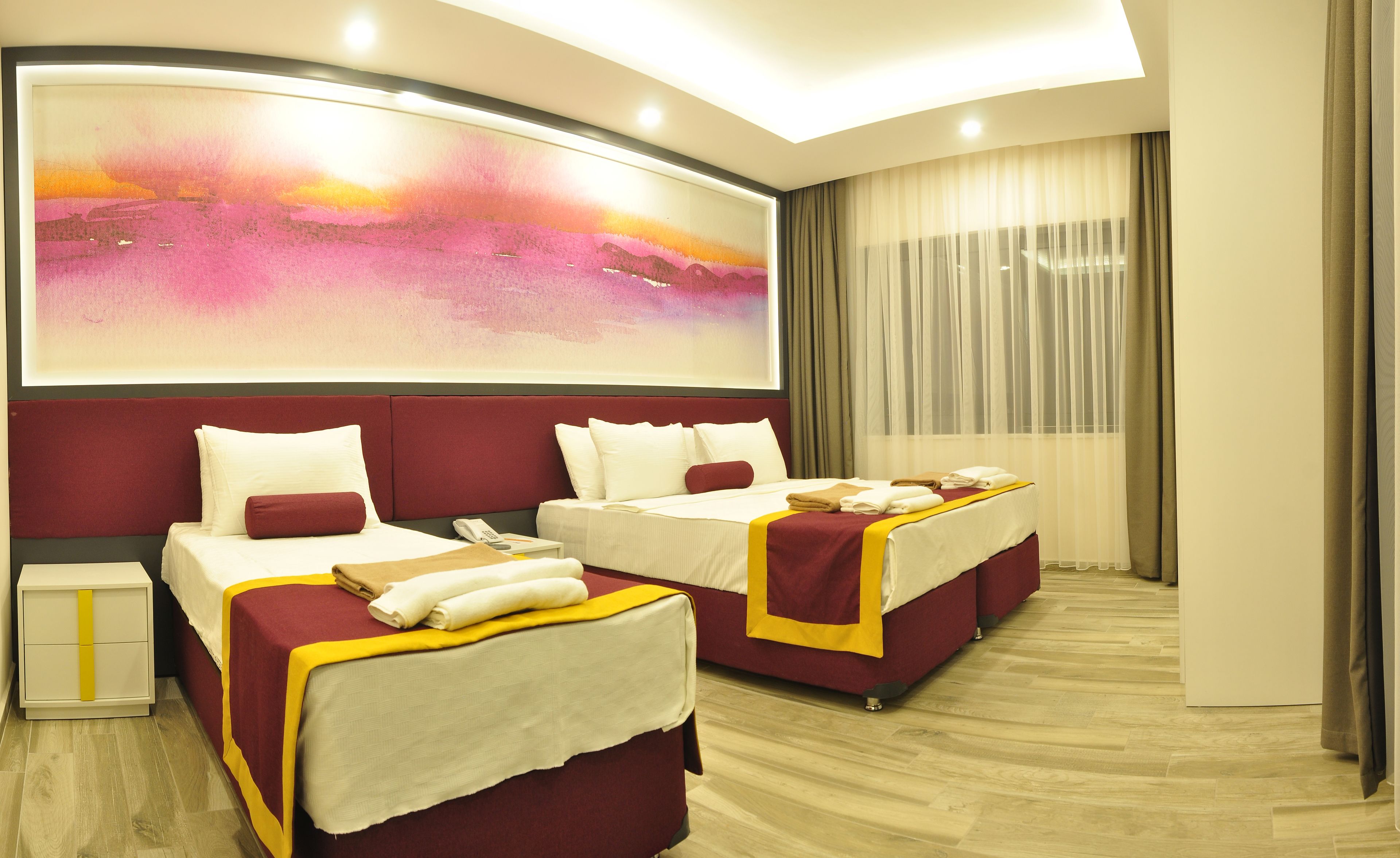 Free WiFi, bed sheets