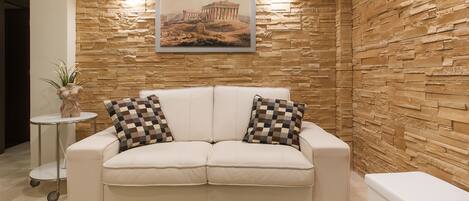 Apartment, 2 Bedrooms | Interior entrance