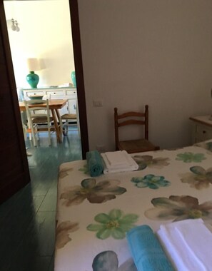 2 bedrooms, in-room safe, iron/ironing board, travel cot