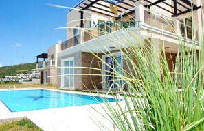 Property entrance - Important Group Royal Villa Whelk (Milas)