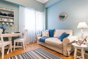 Apartment, 1 Bedroom | Living area | Flat-screen TV, Netflix