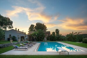 Pool - Calm and serenity in the heart of a nature reserve, 5 km from the sea. (Noto)