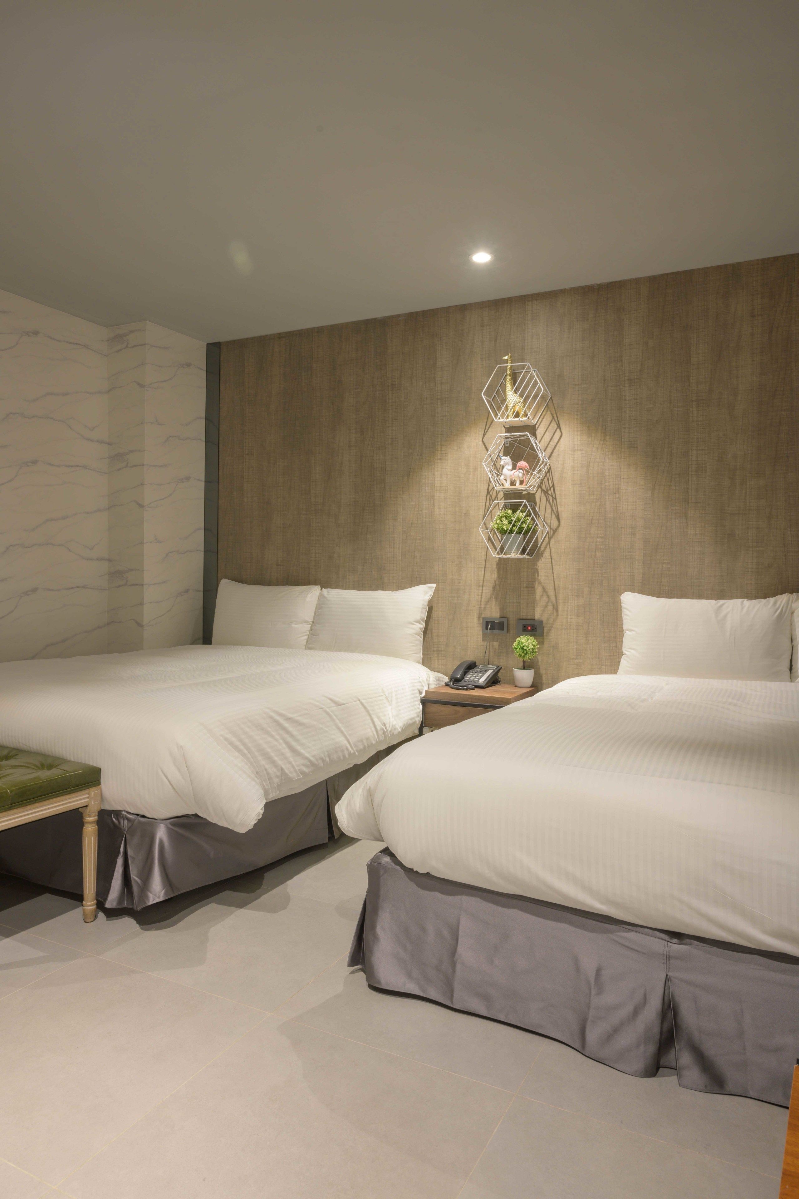 minibar, individually decorated, individually furnished, desk