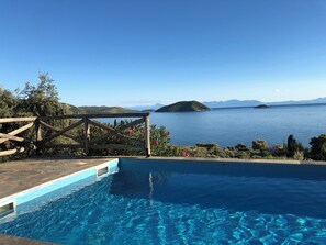 Alberca al aire libre 