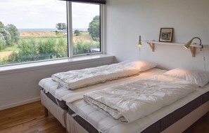 2 bedrooms, free WiFi
