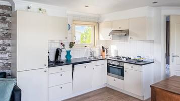 Réfrigérateur, plaque de cuisson, cafetiÚre/bouilloire