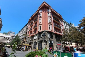 Exterior detail - Apartments Main Street (Belgrade)