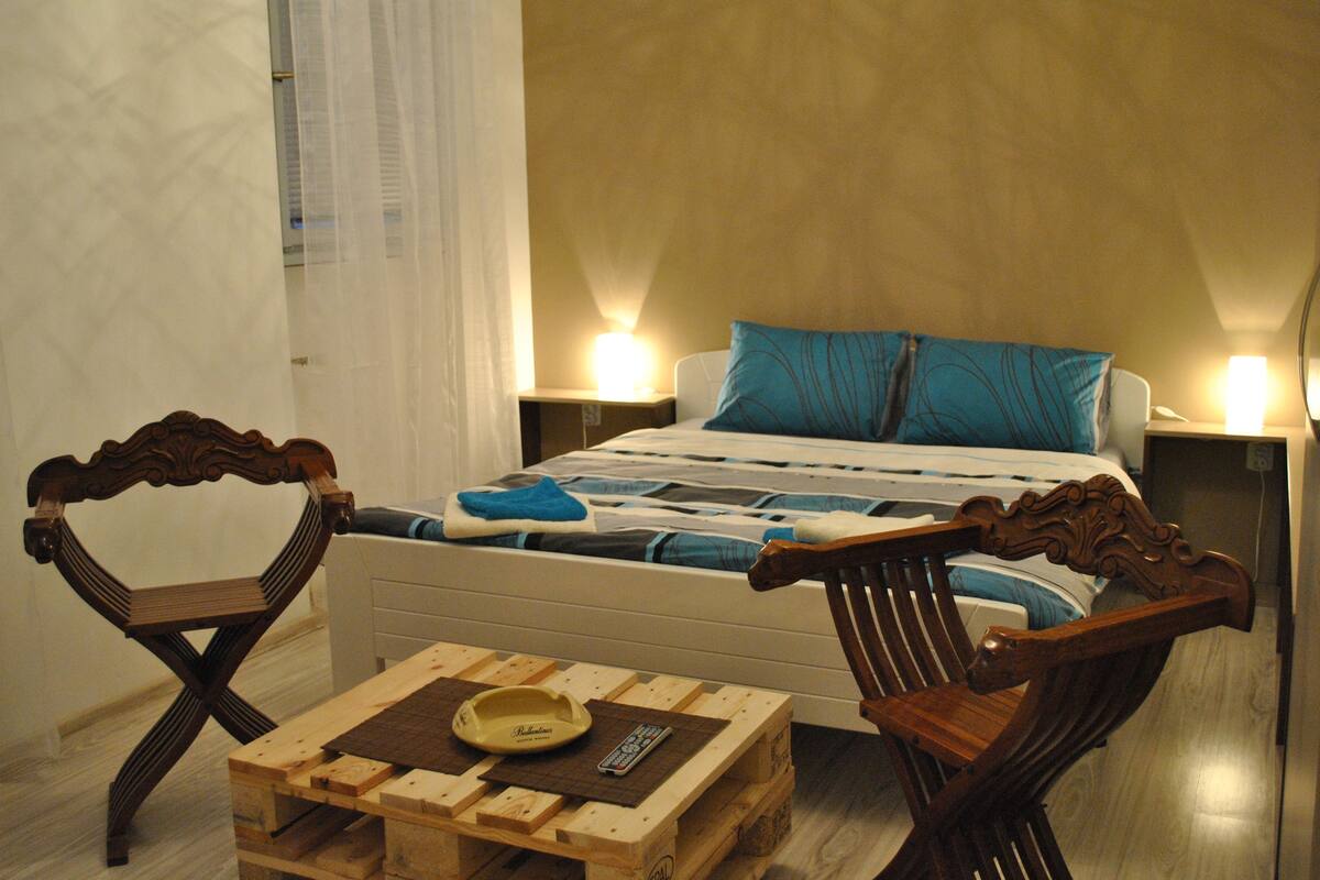 Iron/ironing board, free cots/infant beds, free WiFi, bed sheets