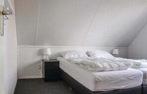 3 dormitorios, cuna de viaje, wifi gratis y ropa de cama