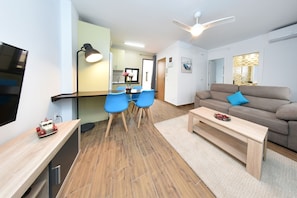 Apartment, 1 Bedroom | Living room | Smart TV - Zenbeach 1A playa Carihuela (Torremolinos)