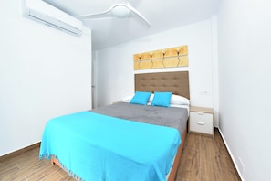 Apartment, 1 Bedroom | In-room safe, individually decorated, individually furnished - Zenbeach 1A playa Carihuela (Torremolinos)