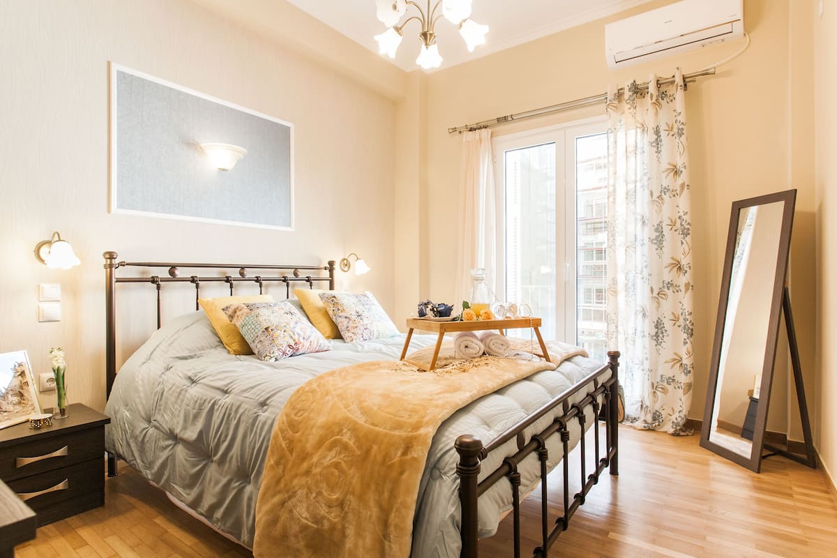 3 bedrooms, in-room safe, soundproofing, iron/ironing board