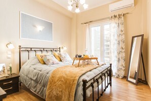 3 υπνοδωμάτια, χρηματοκιβώτιο στο δωμάτιο, ηχομόνωση, σίδερο/σιδερώστρα 