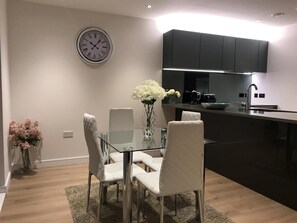 Restaurant - Kew Bridge Apartments (Brentford)