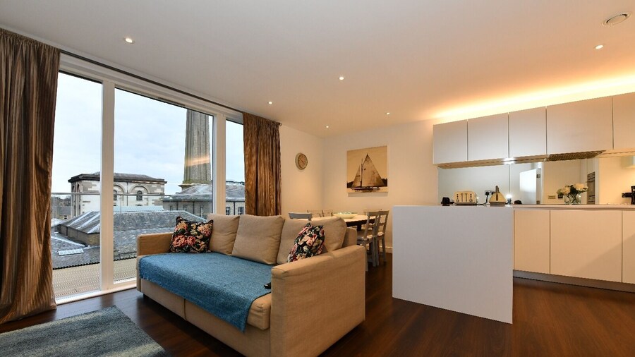 Kew Bridge Apartments