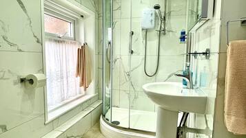 Comfort Apartment, Ensuite, Garden View (4) | Bathroom