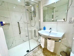 Bathroom - Seafront Apartments (North Shields)