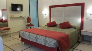 Double Room, Jetted Tub