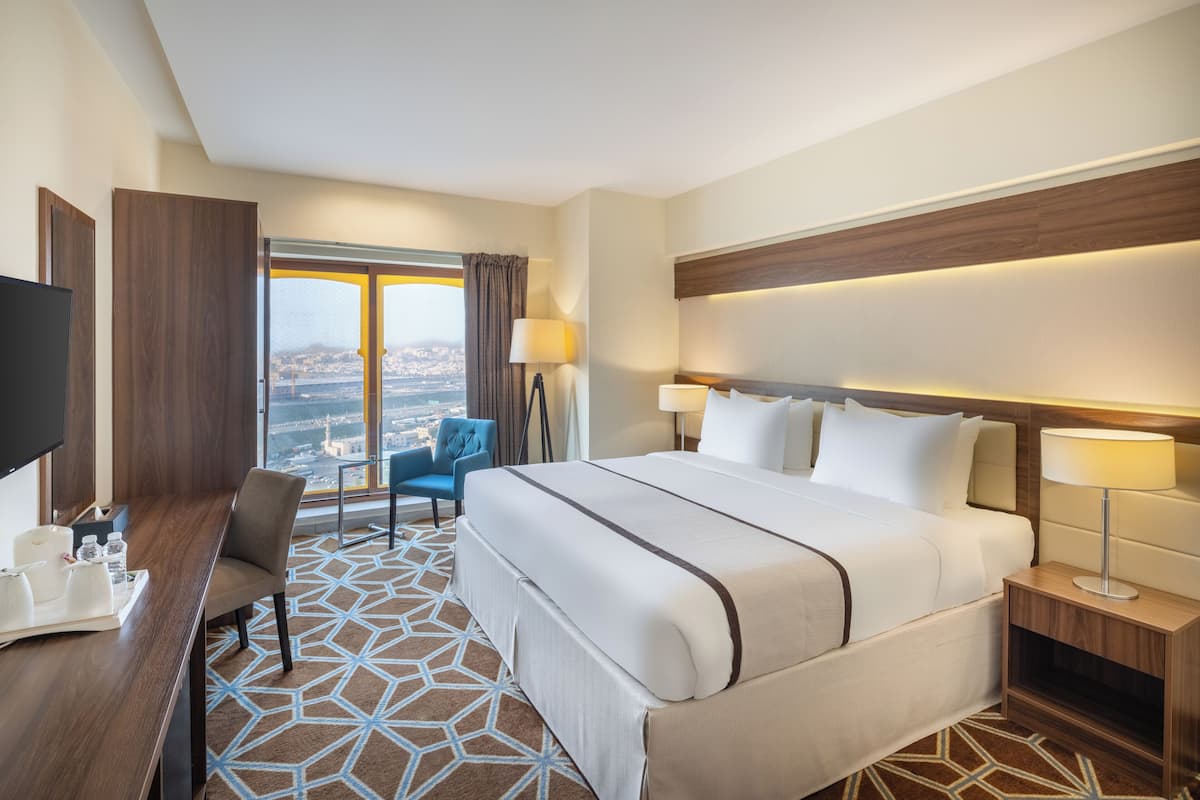 Double or Twin Room | In-room safe, desk, blackout drapes, soundproofing